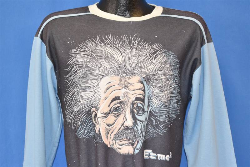 70Er Jahre Albert Einstein Karikatur E=Mc2 Gleichheit Langarm T-Shirt Medium 70Er Jahre Albert Einstein Karikatur E=Mc2 Gleichheit Langarm T-Shirt Medium von thecaptainsvintage