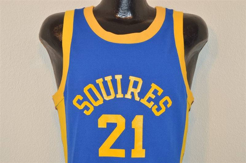 70Er Jahre Knappen Basketball Jersey T-Shirt Small 70Er Jahre Knappen Basketball Jersey T-Shirt Small von thecaptainsvintage