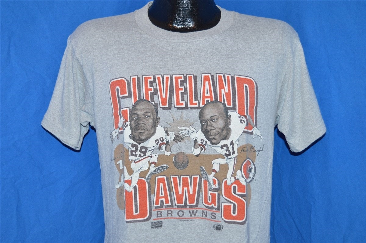 80Er Jahre Cleveland Browns Dawg Pound Dixon Minnifield Grey Vintage T-Shirt Medium 80Er Jahre Cleveland Browns Dawg Pound Dixon Minnifield Grey Vintage T-Shirt Medium von thecaptainsvintage