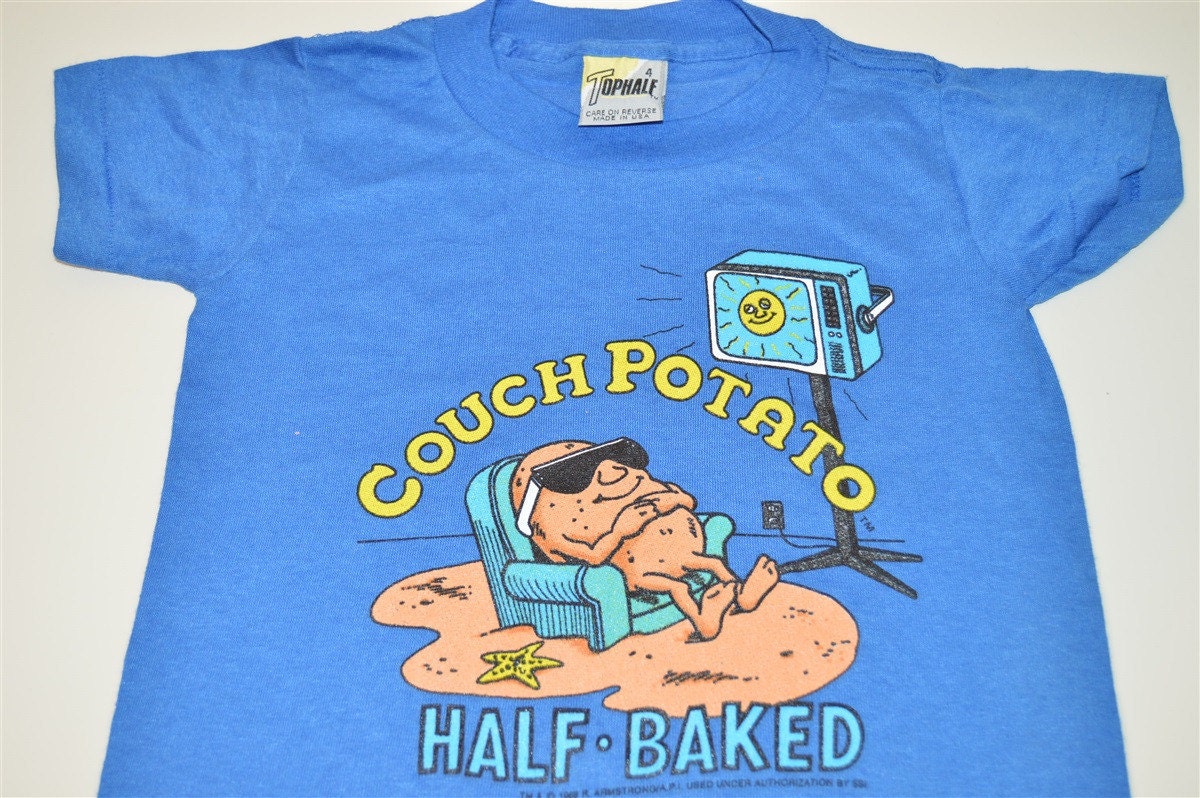 80Er Jahre Couch Potato Half Baked Cartoon Lustiges T-Shirt Jugend 4 80Er Jahre Couch Potato Half Baked Cartoon Lustiges T-Shirt Jugend 4 von thecaptainsvintage