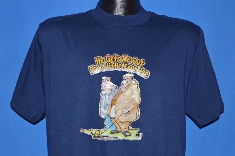 80Er Jahre He Bekommt Mich Für Eine Kleine Übung Glitzer Bügelbild Lustiges T-Shirt Groß 80Er Jahre He Bekommt Mich Für Eine Kleine Übung Glitzer Bügelbild Lustiges T-Shirt Groß von thecaptainsvintage