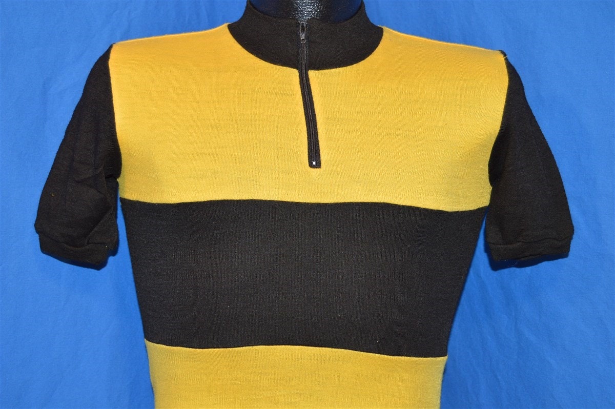 80Er Jahre Rei Brown Tag Radfahren Jersey T-Shirt Extra Small 80Er Jahre Rei Brown Tag Radfahren Jersey T-Shirt Extra Small von thecaptainsvintage
