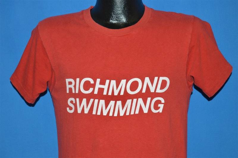 80Er Jahre Richmond Schwimmelch It T-Shirt Small 80Er Jahre Richmond Schwimmelch It T-Shirt Small von thecaptainsvintage