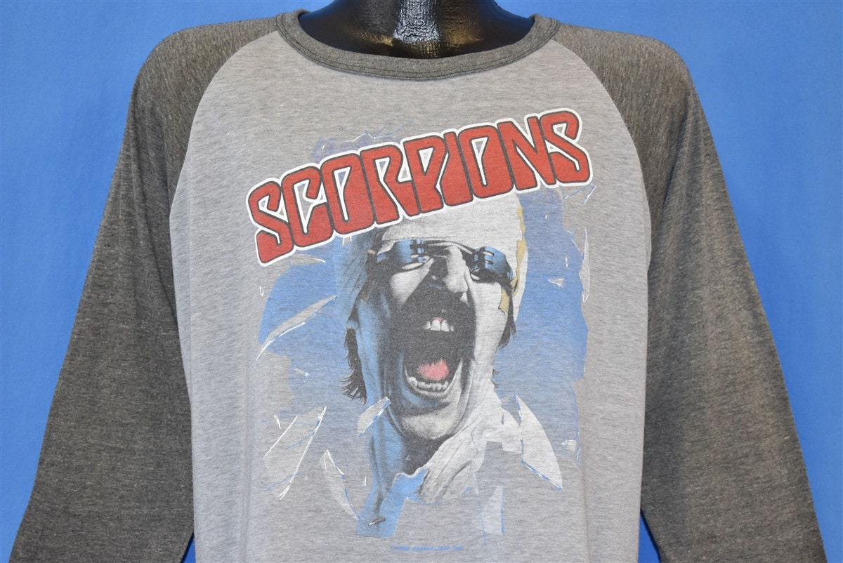 80Er Jahre Scorpions Blackout Tour 1982 Rock Konzert Raglan T-Shirt Large von thecaptainsvintage