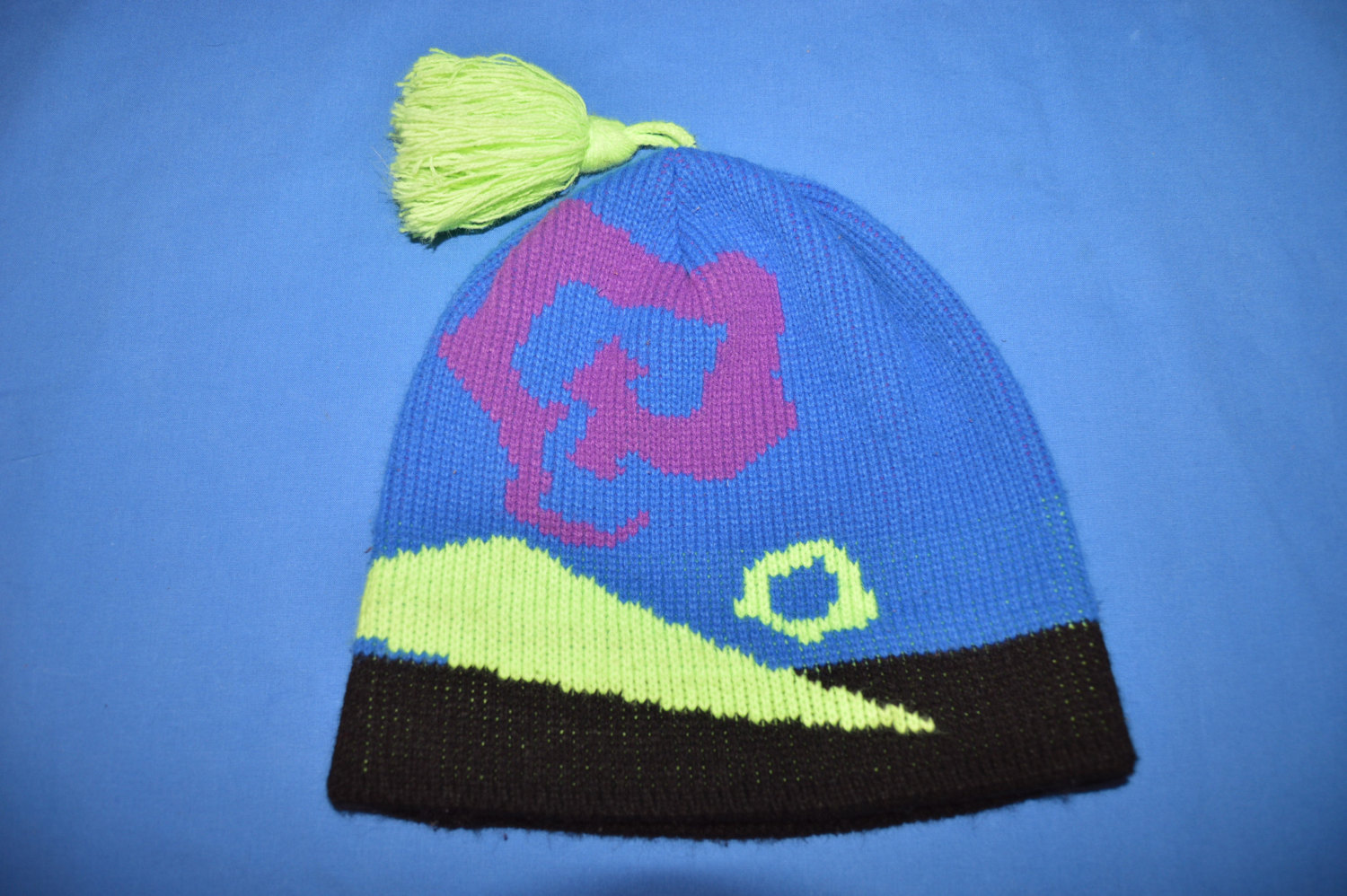 90Er Jahre Abstrakte Neon Strick Quaste Wintermütze 90Er Jahre Abstrakte Neon Strick Quaste Wintermütze von thecaptainsvintage