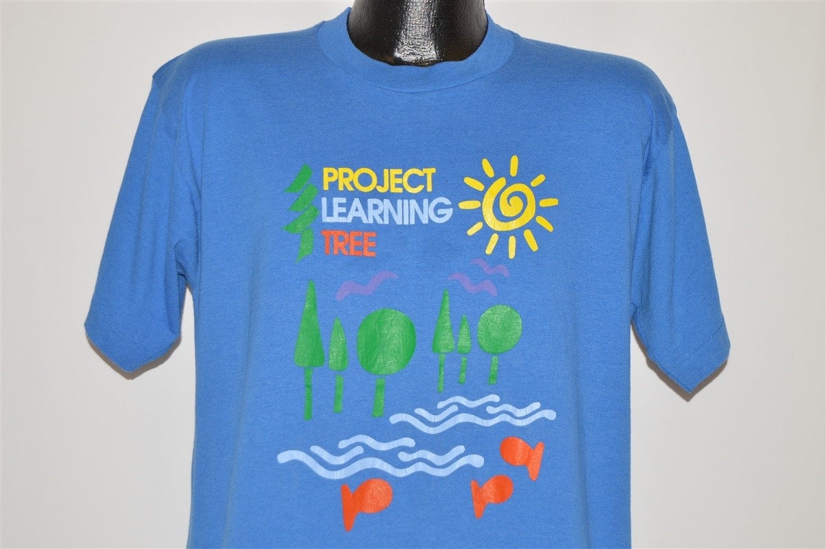 90Er Projekt Lernbaum Doppelseitig T-Shirt Large 90Er Projekt Lernbaum Doppelseitig T-Shirt Large von thecaptainsvintage
