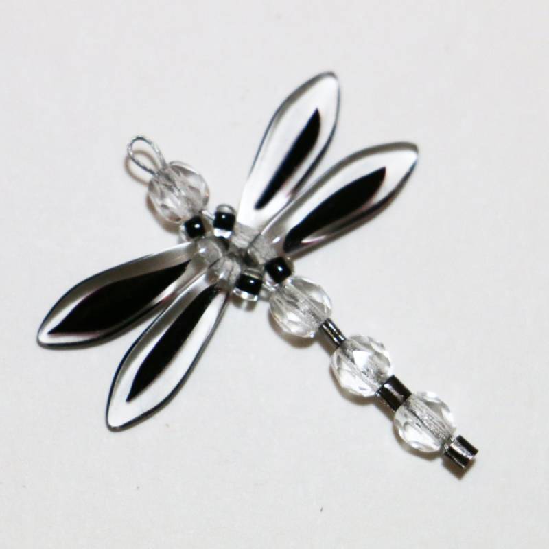 Klar Und Dunkel Lila Libelle Mit Gunmetal Klar Und Dunkel Lila Libelle Mit Gunmetal von thediamondragonfly