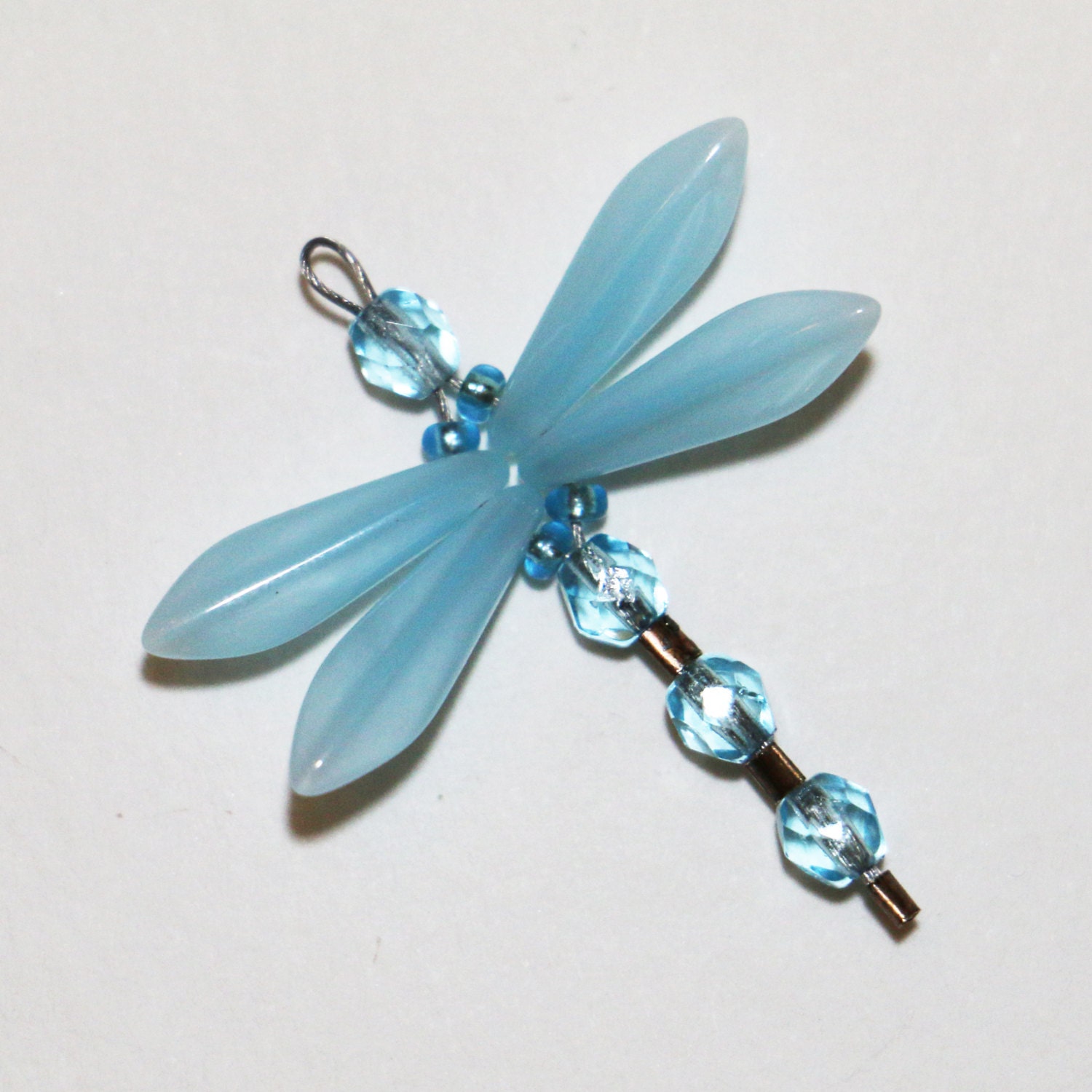 Pearlized Blasses Türkis Libelle Mit Kupfer Pearlized Blasses Türkis Libelle Mit Kupfer von thediamondragonfly