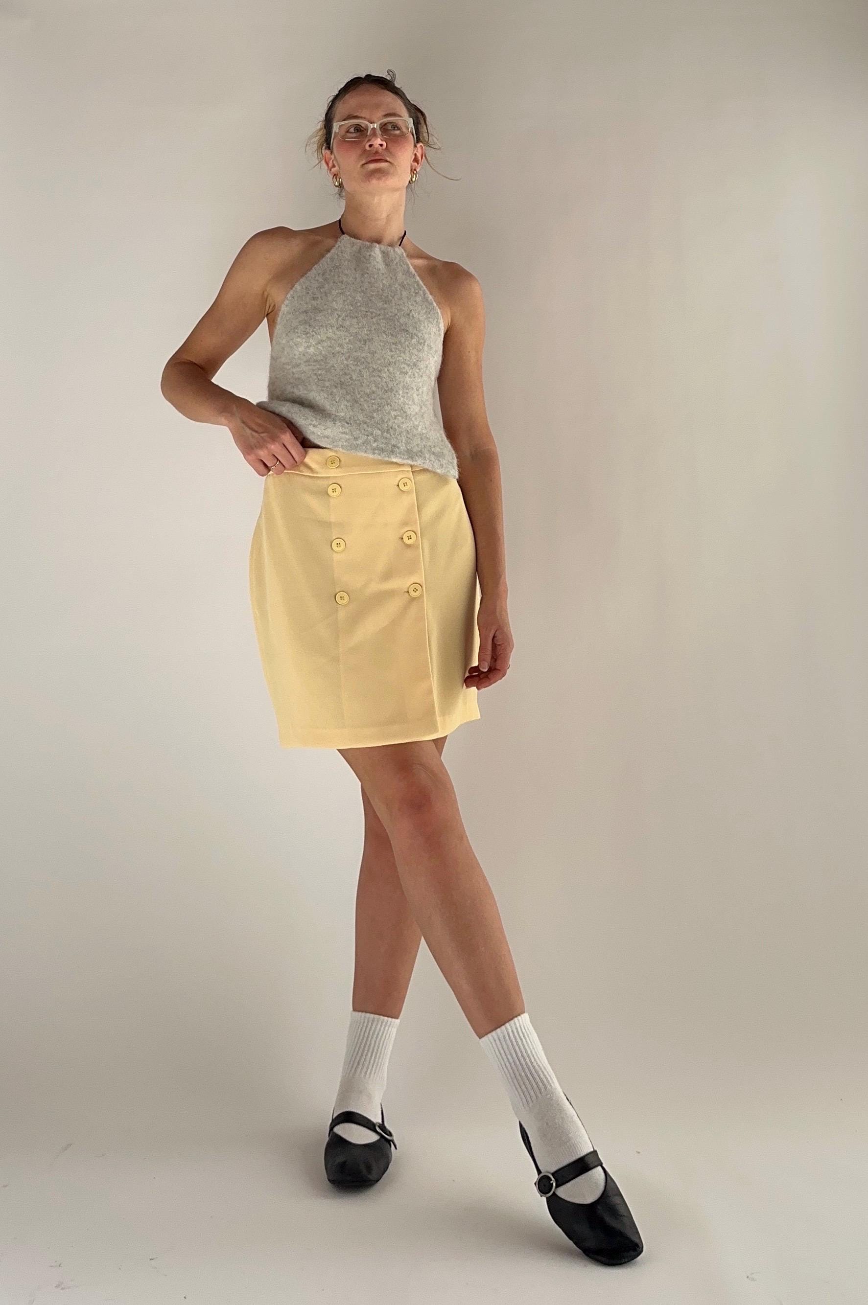 Vintage 90Er Jahre Minirock/Damenrock Minirock Mit Knöpfen in Buttery Lemon Für Frauen von thedillonstore