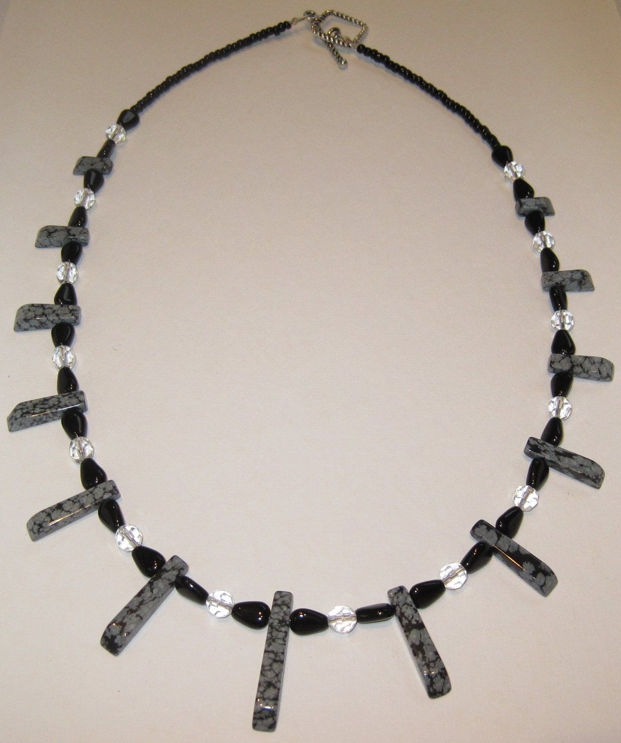 Echte Schnee Jaspis Perlen 20" Kette Echte Schnee Jaspis Perlen 20" Kette von thedragonpurple