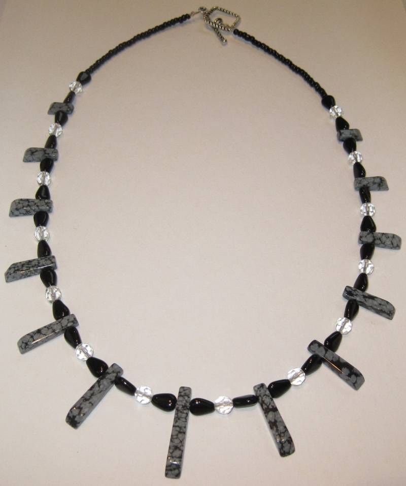 Echte Schnee Jaspis Perlen 20" Kette Echte Schnee Jaspis Perlen 20" Kette von thedragonpurple