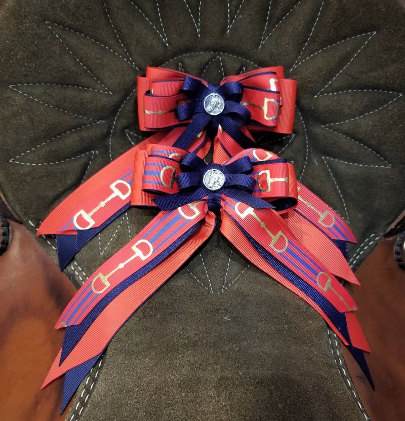 Navy & Red - Pferdeshow Haarbänder Für Mädchen | Moderner Snaffle-Bit Stil von thedustyatticstore