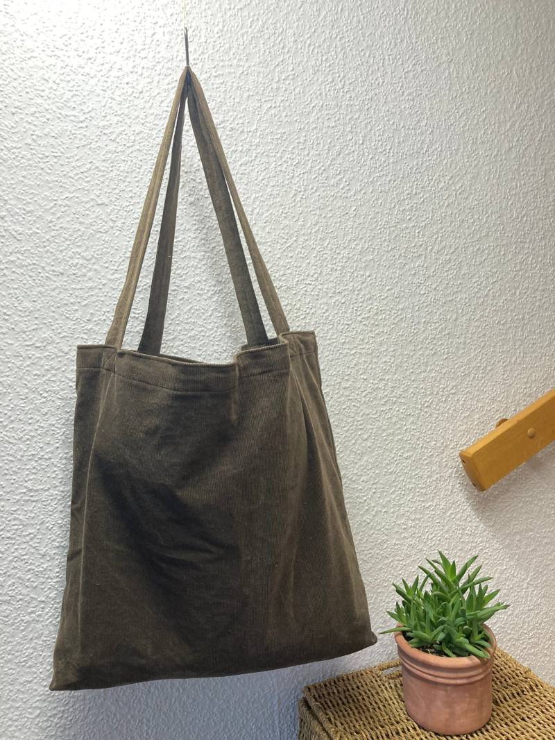 Feincord Shopper Tasche Braun Feincord Shopper Tasche Braun von theearthoceanstone