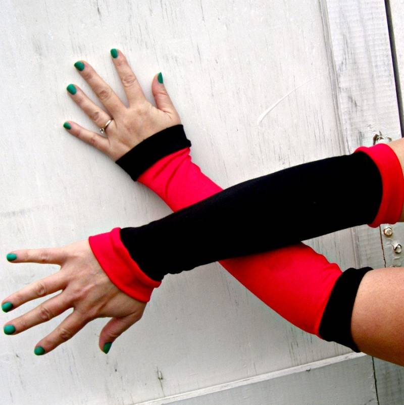 Harley Q Inspiriert Arm Wärmer Handschuhe Cosplay Kostüm von thegeekgarden