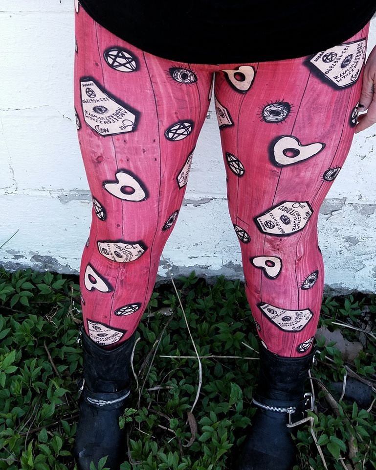 Spirit Board Pentagramm Planchette Jede Größe Leggings von thegeekgarden