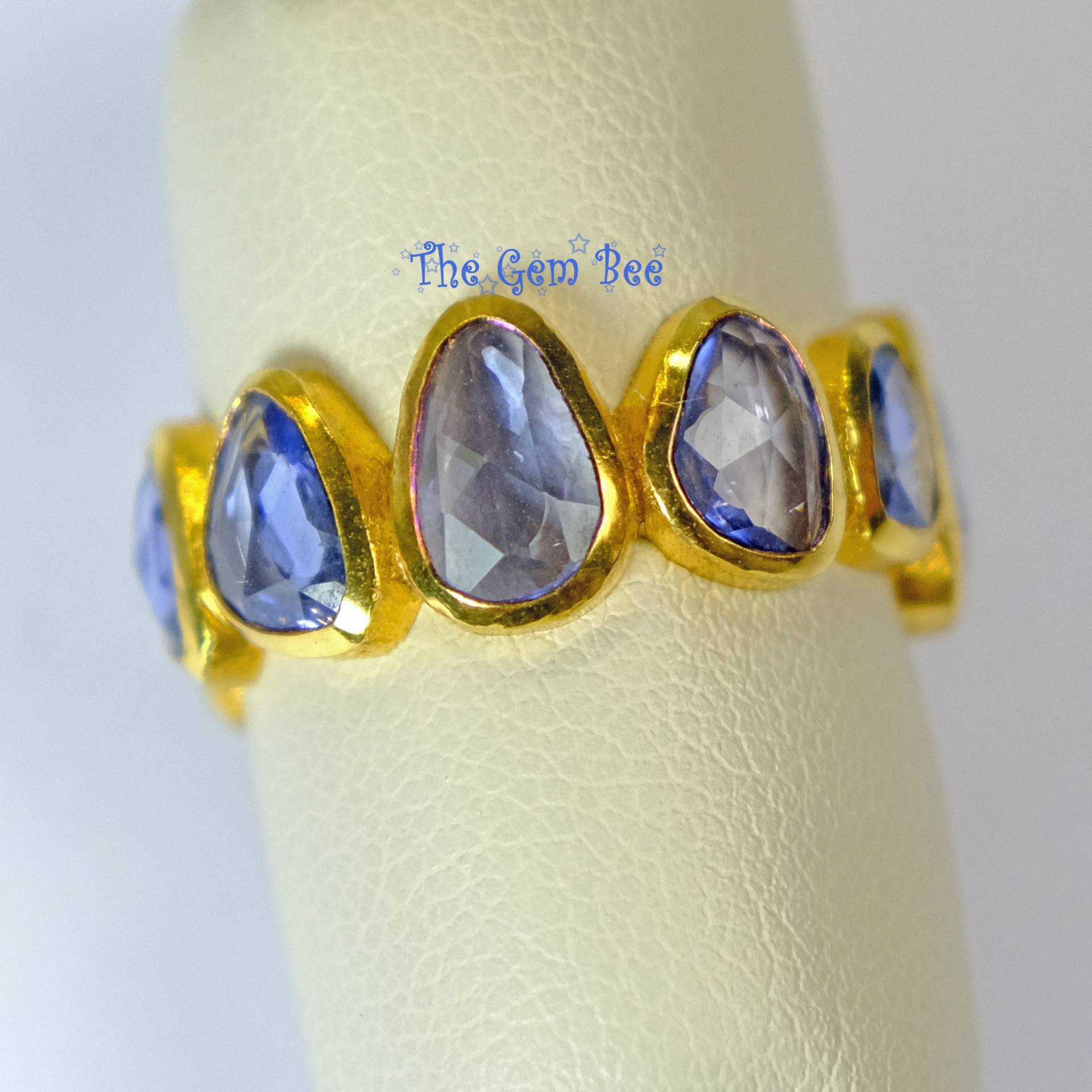 18K Massive Gelbgold Blau Saphir Freiform Rosenschliff Scheiben Eternity Ring Größe 7 von thegembee