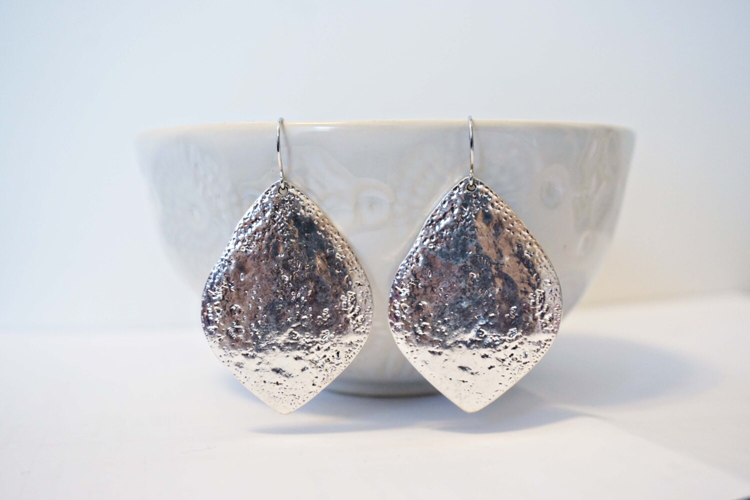 Gehämmerte Silber Anhänger Ohrringe von thegemco