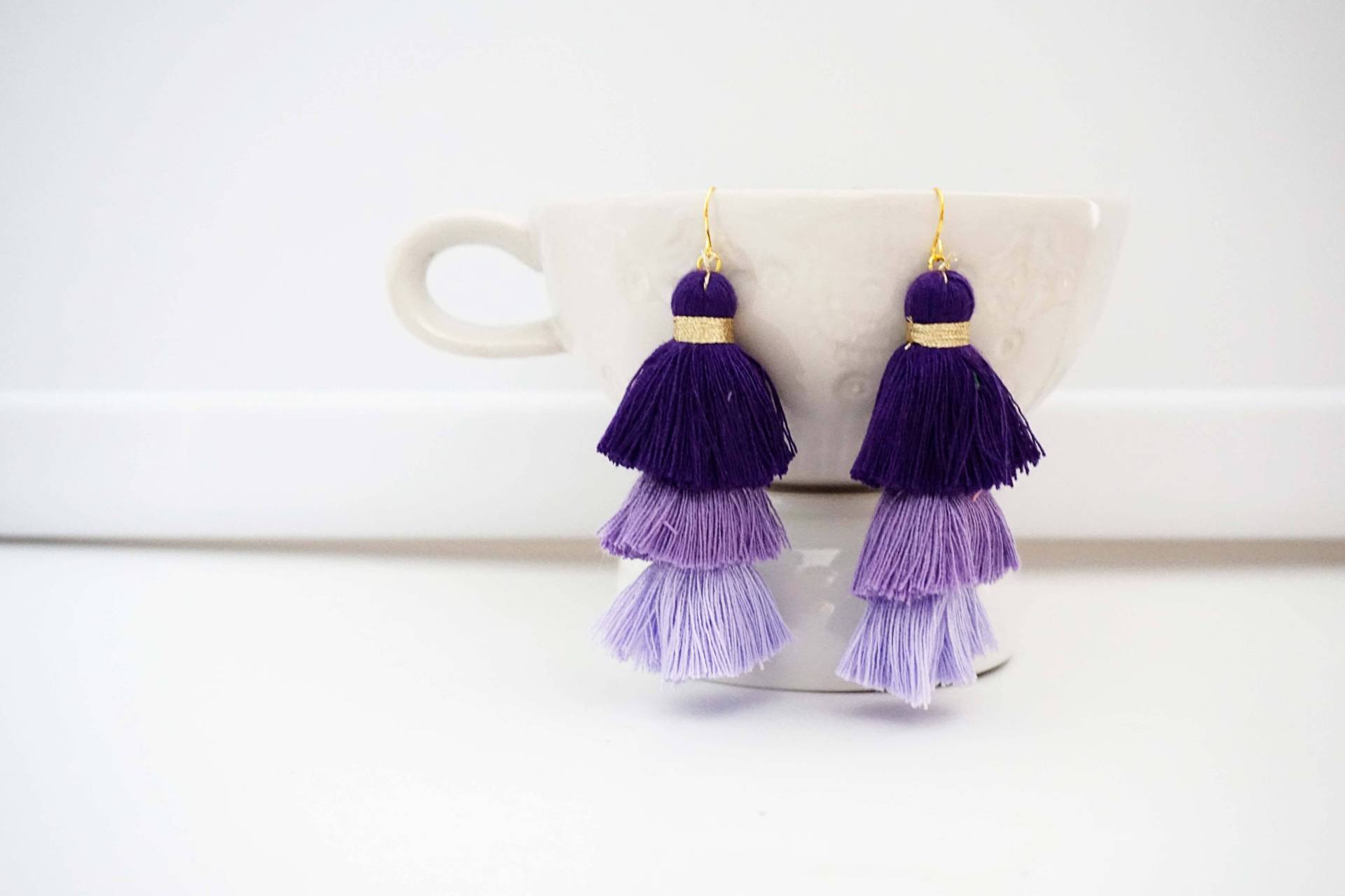 Lila Quaste Ohrringe von thegemco