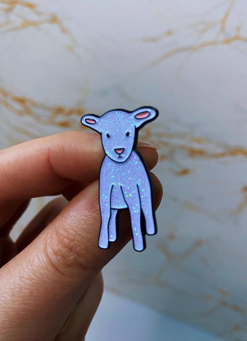 Lamm Emaille Pin Vegan Anstecker Tier Pflanzlicher Geschenk Süßer Lamm Emaille Pin Vegan Anstecker Tier Pflanzlicher Geschenk Süßer von thegooseandrabbit
