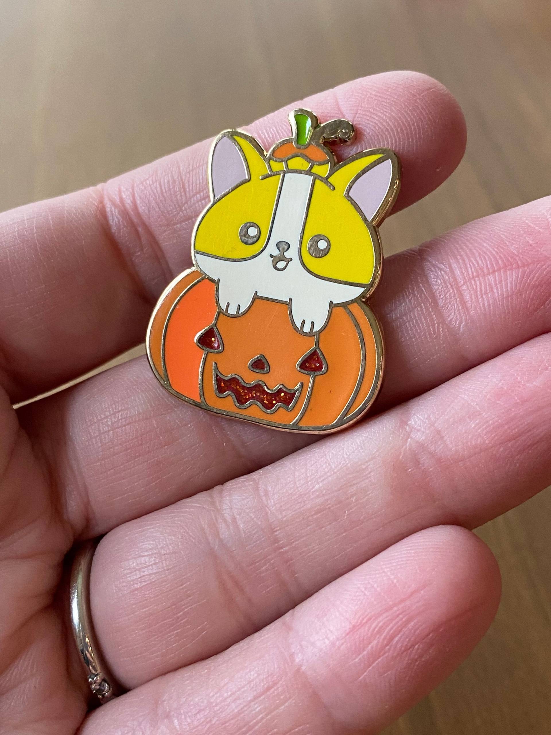 Halloween Pin, Hund, Jack O Windlicht Kürbis Hunde Pin, Glitzer von thegreedygoblin