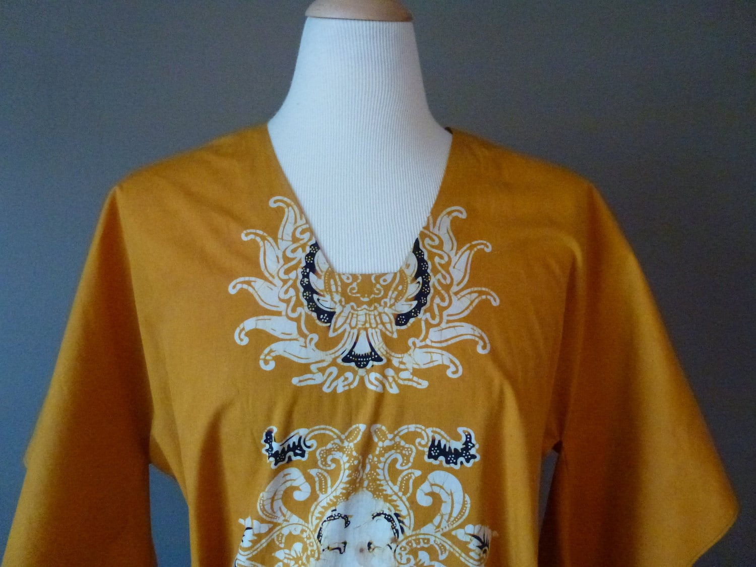 Kaftan Wunderschönes Batik Vintage Maxikleid Hostess Kleid Langes Hippie Senf von thegypsygoat