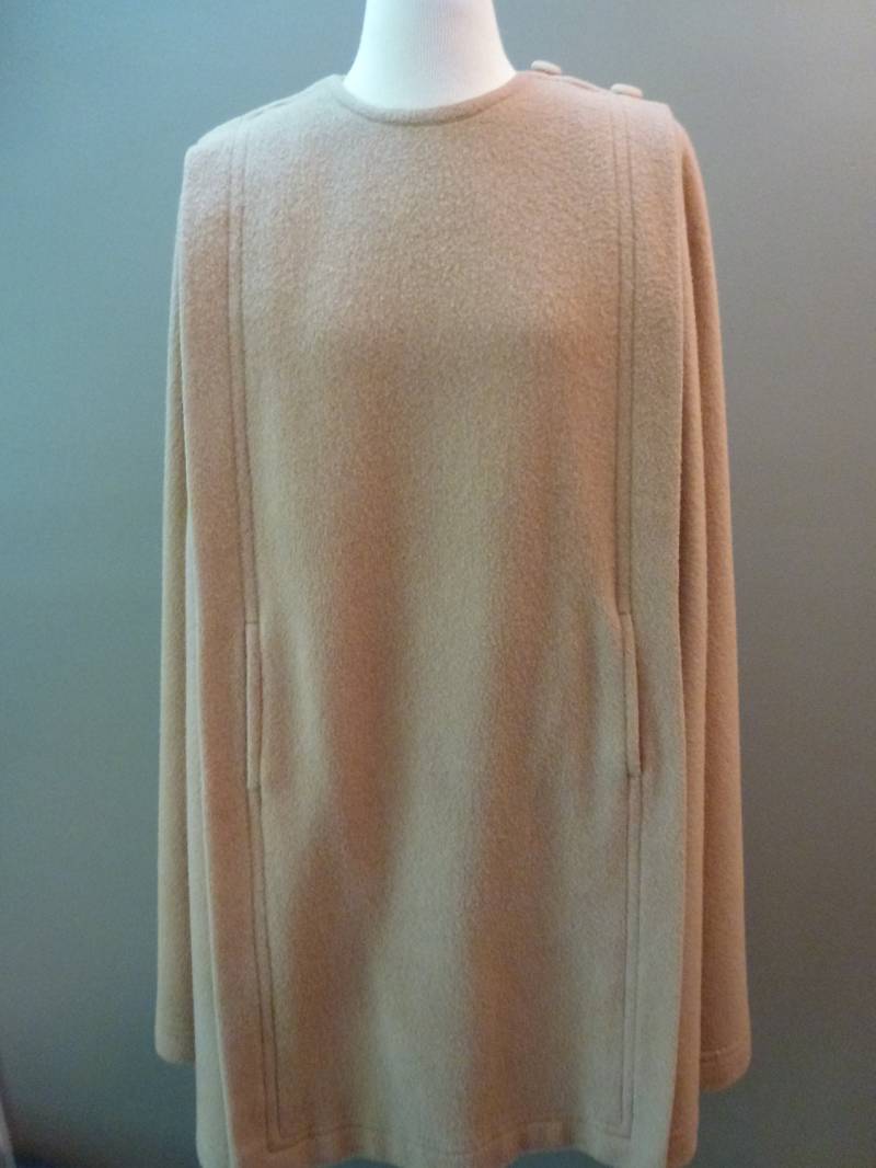 Vintage 100 % Kamelhaar-Cape Mit Taschen Und Lange Vent in Den Rücken von thegypsygoat