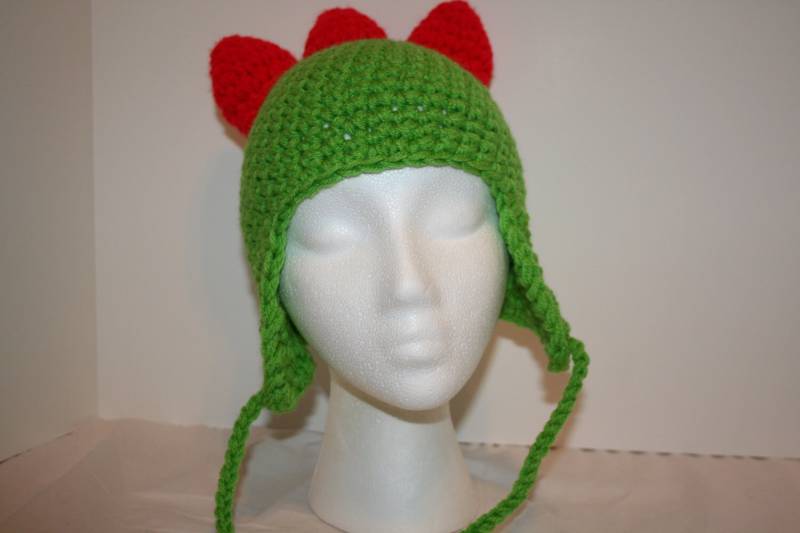 Handgefertigte Häkelmütze Lindgrüne Mütze Mit Roten Spikes von theheadsaid