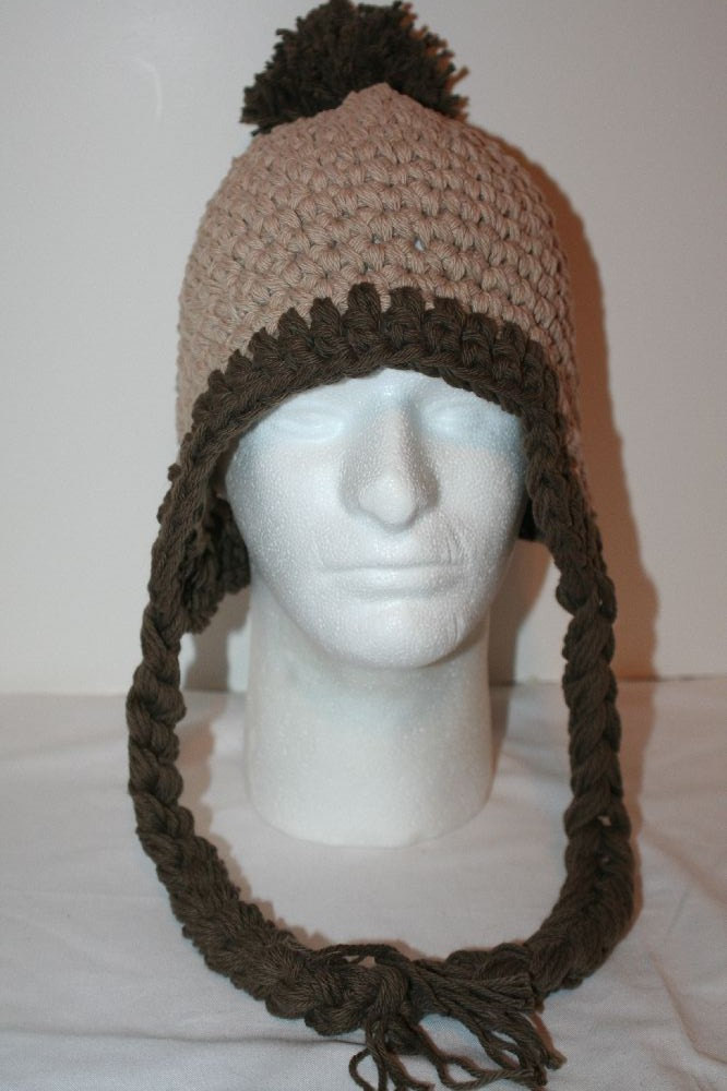 Handgefertigte Wintermütze Aus Baumwolle Mit Zopfmuster von theheadsaid