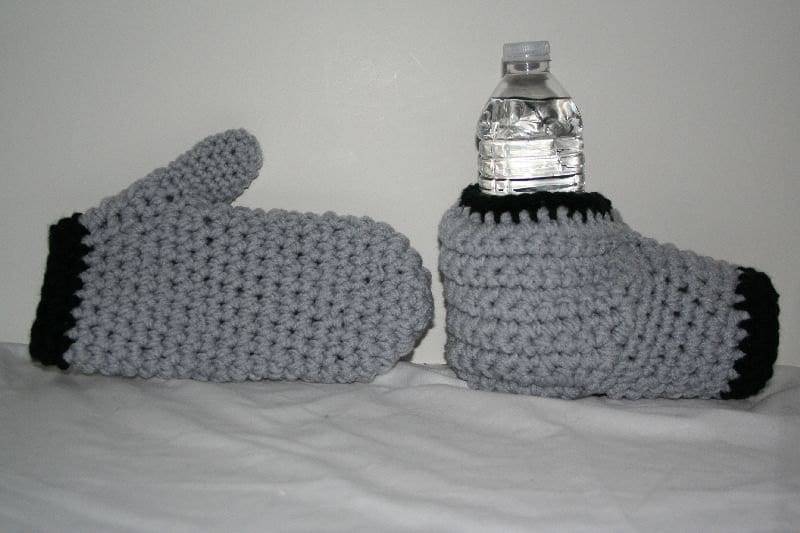 Trinkhandschuhe Und Fäustlinge in Ihrer Farbwahl von theheadsaid