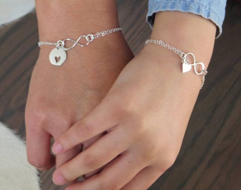 Unendlichkeits-Herz Passendes Armband, Mutter-Tochter-Geschenk Für Schwester Und Nichte, Mama Mich Set von thejewelrybar