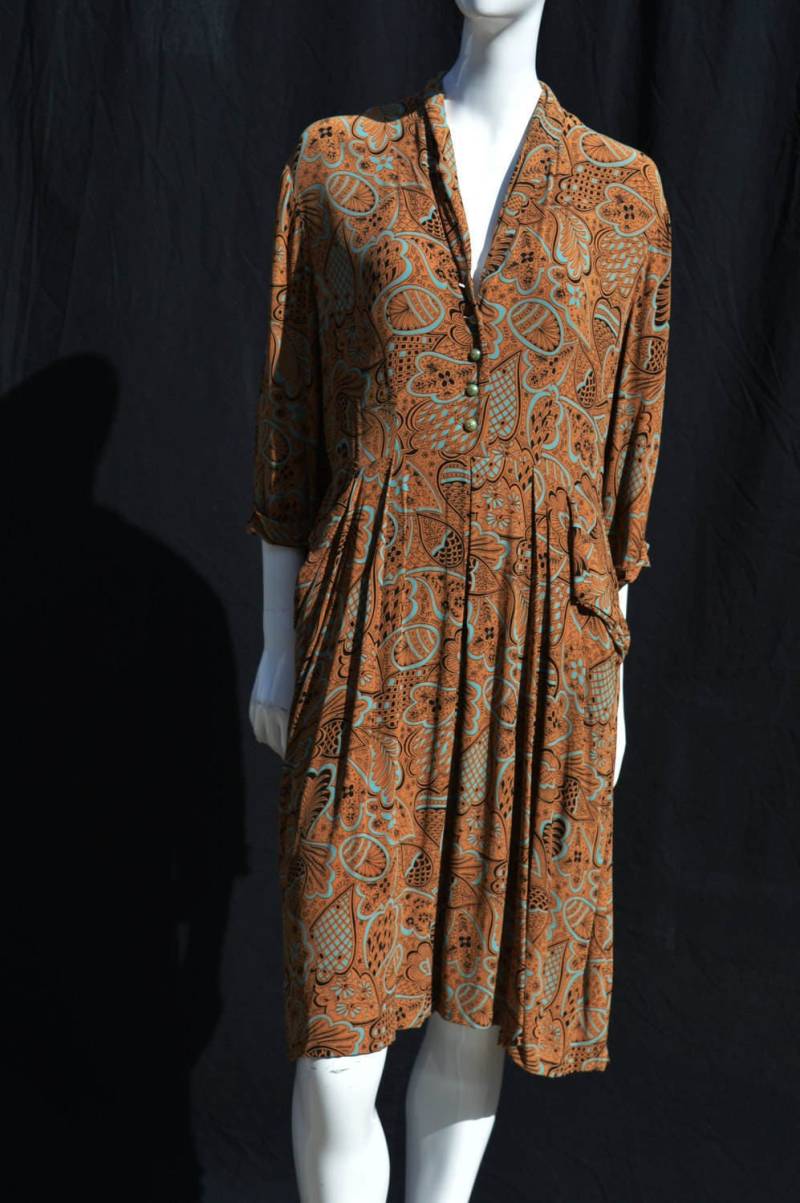 Vintage 40Er Jahre Neuheit Druck Viskose Blumen Kleid Colonia Silberblatt Frock Größe 8 Mint Rockabilly Hauskleid Wwii By Thekaliman von thekaliman