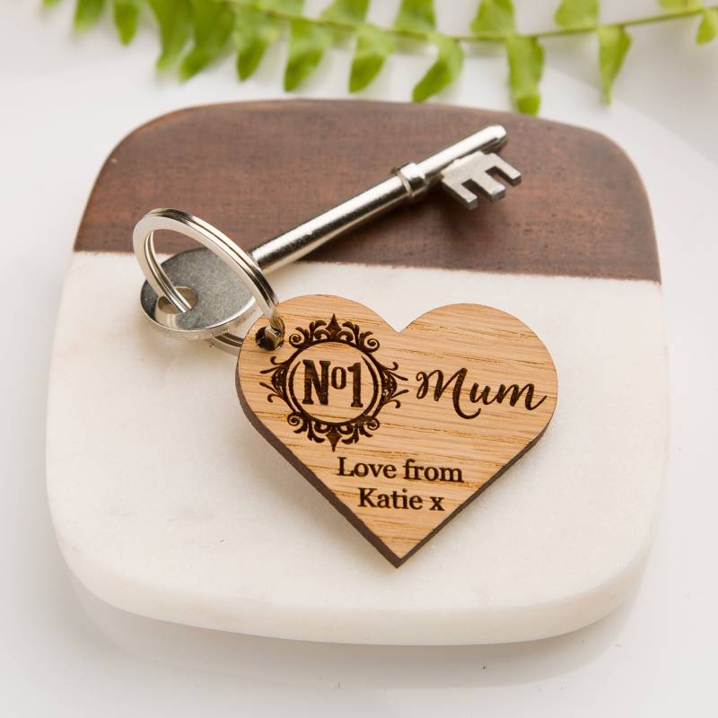 No 1 Mum Holzherz Schlüsselanhänger, Geschenk Für Muttertag, Neue Mutter, Eine Werdende Frau No 1 Mum Holzherz Schlüsselanhänger, Geschenk Für Muttertag, Neue Mutter, Eine Werdende Frau von thelaserengravingco