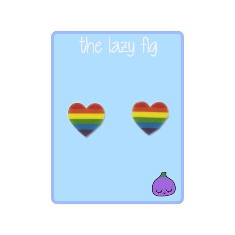 Regenbogen Herzen - Ihre Wahl Von Bolzen Oder Baumeln Titan Ohrringe von thelazyfig