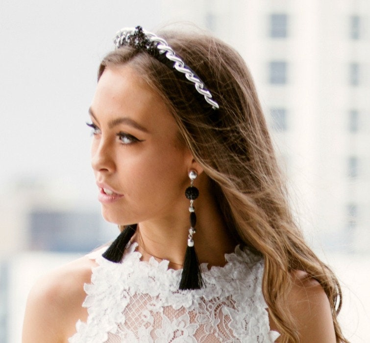 Schwarze Quasten Ohrringe Große Statement Perlen Fransen Boho Chic Alternative Hochzeitsohrringe Schwarze Quasten Ohrringe Große Statement Perlen Fransen Boho Chic Alternative Hochzeitsohrringe von thelittlepackof5