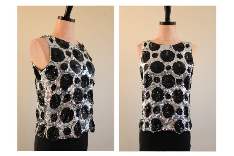 1960, Schwarz Und Silber Polka Dot Pailletten Ärmelloses Top 100 % Reiner Seide Gehen, Gehen von thelivingroomvintage