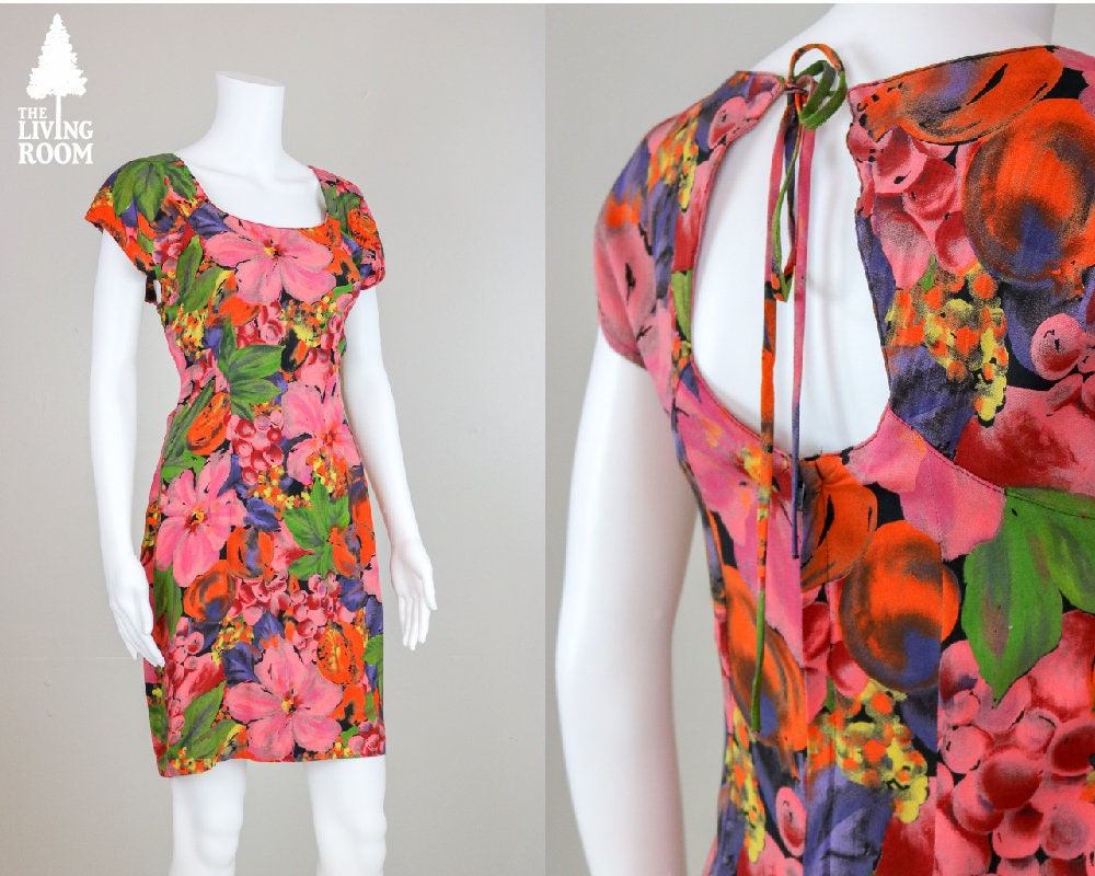 80Er Jahre Blumen Kurzarm Kleid Mit Offenen Oberen Rücken von thelivingroomvintage