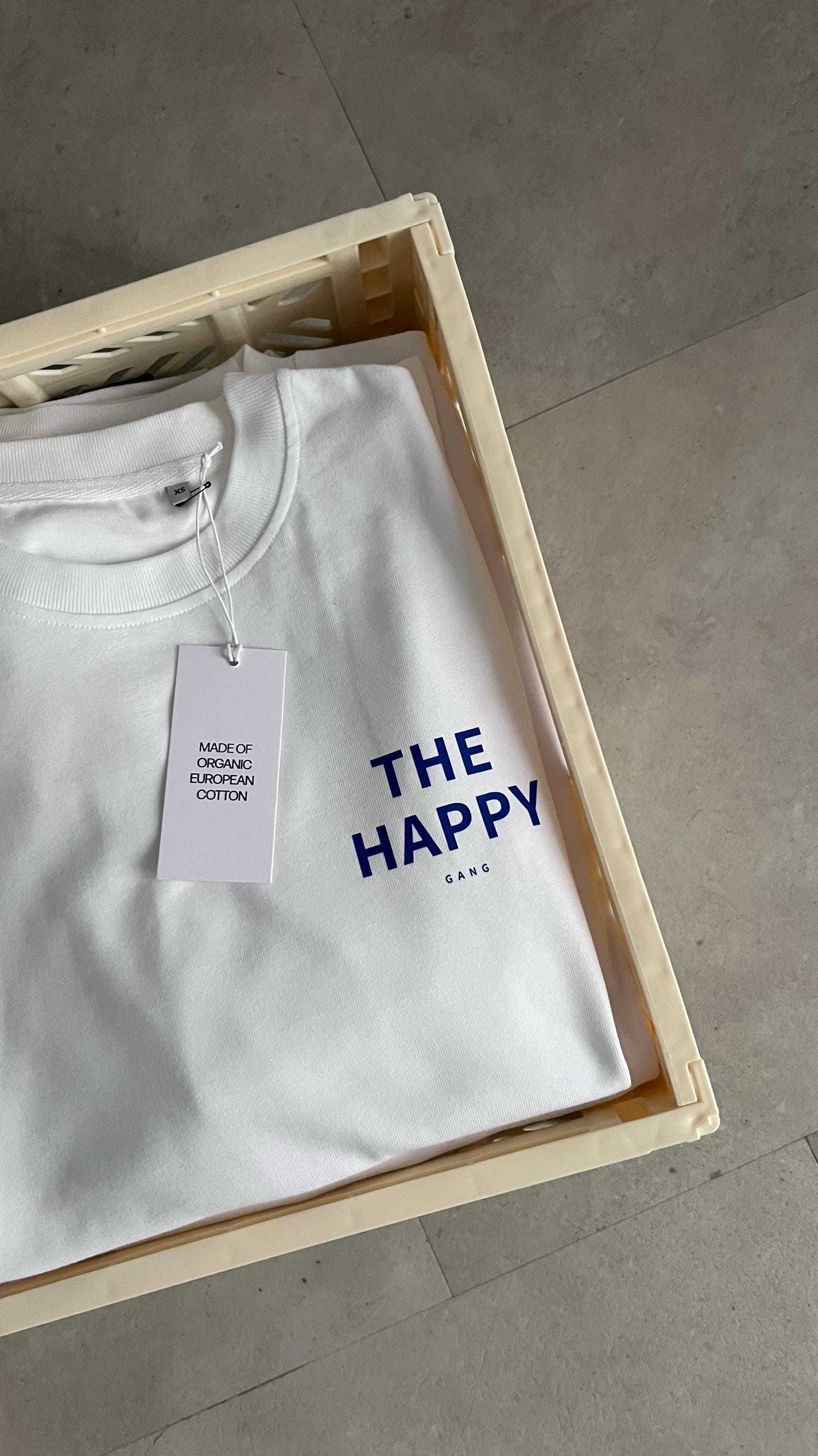 The Happy Gang T-Shirt Blau Auf Weiß | Localhoney The Happy Gang T-Shirt Blau Auf Weiß | Localhoney von thelocalhoneyguide