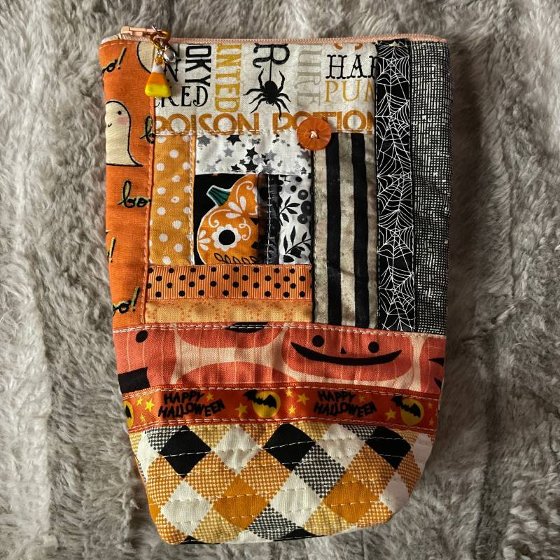 Halloween Reißverschluss Tasche Gruselige Orange & Schwarze Make-Up Tasche von themessynest