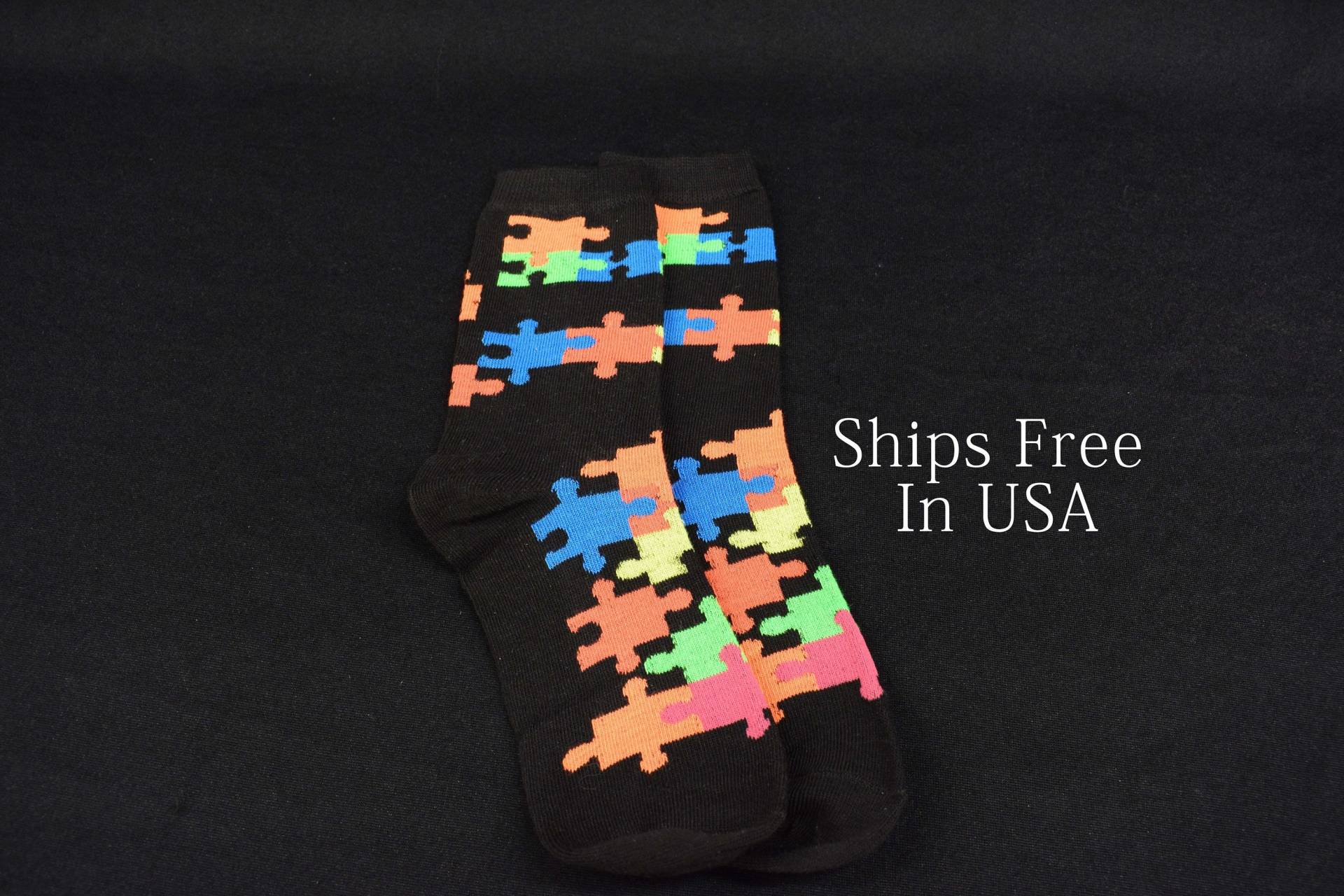 Jigsaw Puzzle Socken Größe 9-11. Autism Awareness Socken. Mit Puzzle-Muster. Versandfertiges Geschenk von themissingpiecepuzzl