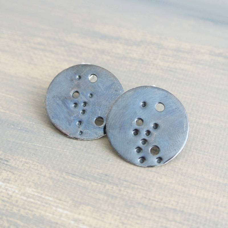 Stier Sternzeichen Konstellation Argentium Silber Disc Ohrringe | Nickelfrei Empfindliche Ohren von thepinklocket