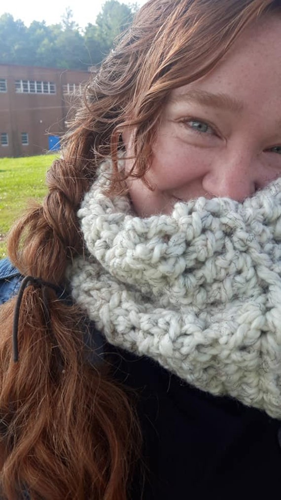 Wolle Slouchy Cowl von theplaidanvil