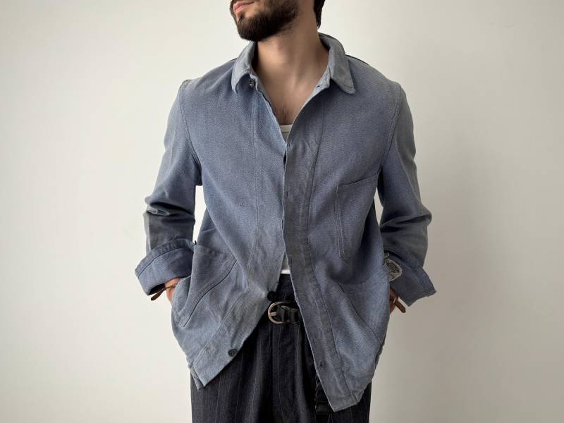 1960S Vintage Schweizer Armee Arbeit Thrashed Faded Denim Chore Jacke von thepuregarb