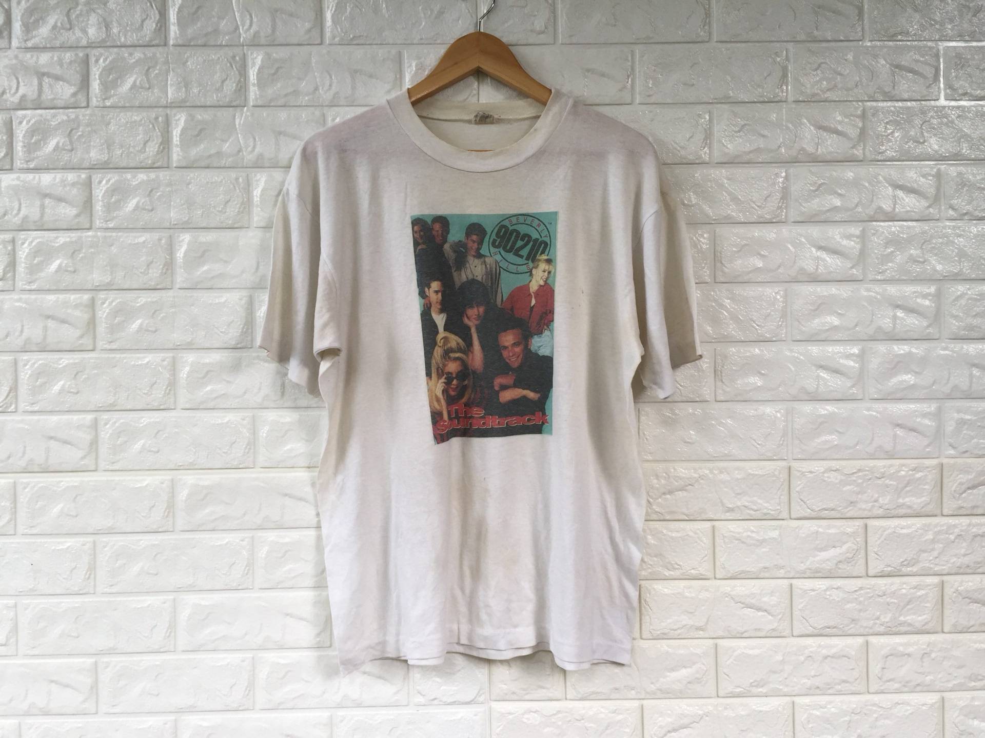 Vintage 90Er Jahre Beversy Hills 90210 Film Der Soundtrack Tshirt Größe Large Vintage 90Er Jahre Beversy Hills 90210 Film Der Soundtrack Tshirt Größe Large von thepurixvintage