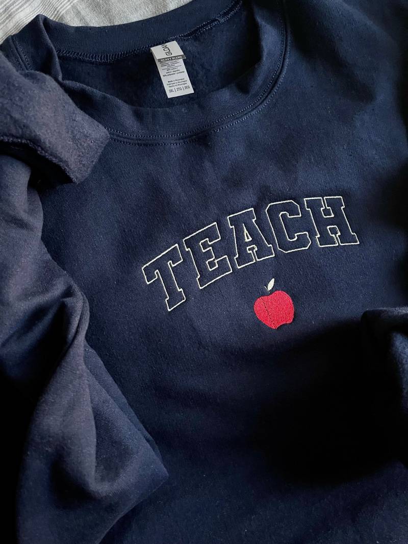 Lehrer Besticktes Sweatshirt Gesticktes Lehrer-Sweatshirt Lehrer Geschenk Wertschätzung Für Crewneck Niedlich von therachco