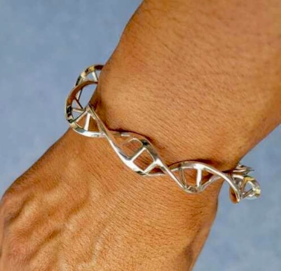 Dna Manschette Armband Wissenschaft | Doppelhelix Genetik Handgefertigt Sterling Silber von thesilverman
