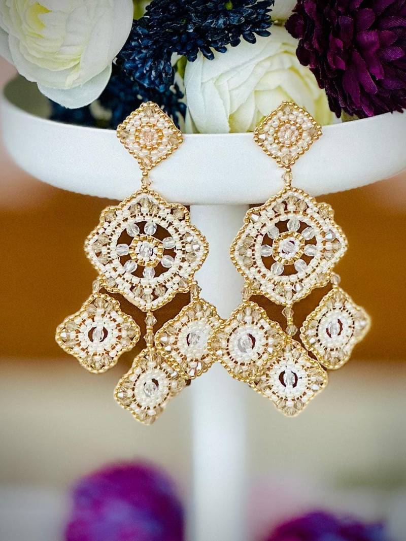 Boho Ohrringe Im Chandelier-style - Hochzeit Handgefädelt, Myjuki, Glasschliff, Swarovski Perlen, Boho, Fädelohrringe von thesoulpiecefactory