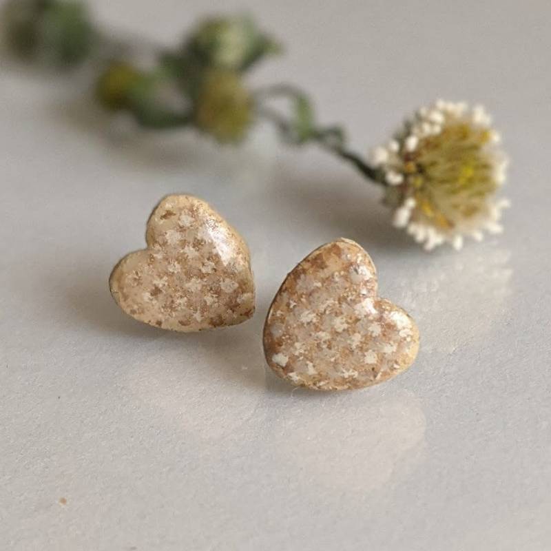 Handgemachte Keramik Herz Ohrstecker Gelb Oder Blau Denim Ohrringe Handgemachte Keramik Herz Ohrstecker Gelb Oder Blau Denim Ohrringe von theswych