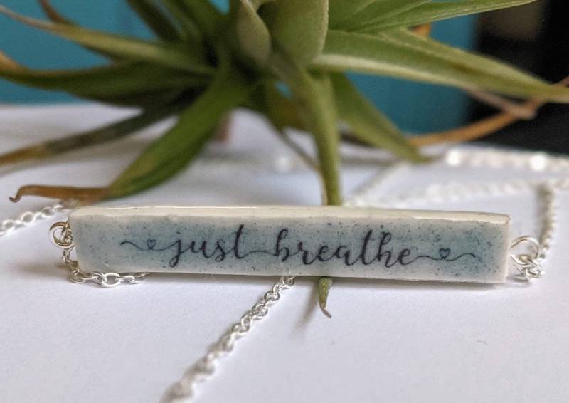 Personalisierte Keramik Bar Halskette Reversible Sterling Silber Plated Kette von theswych