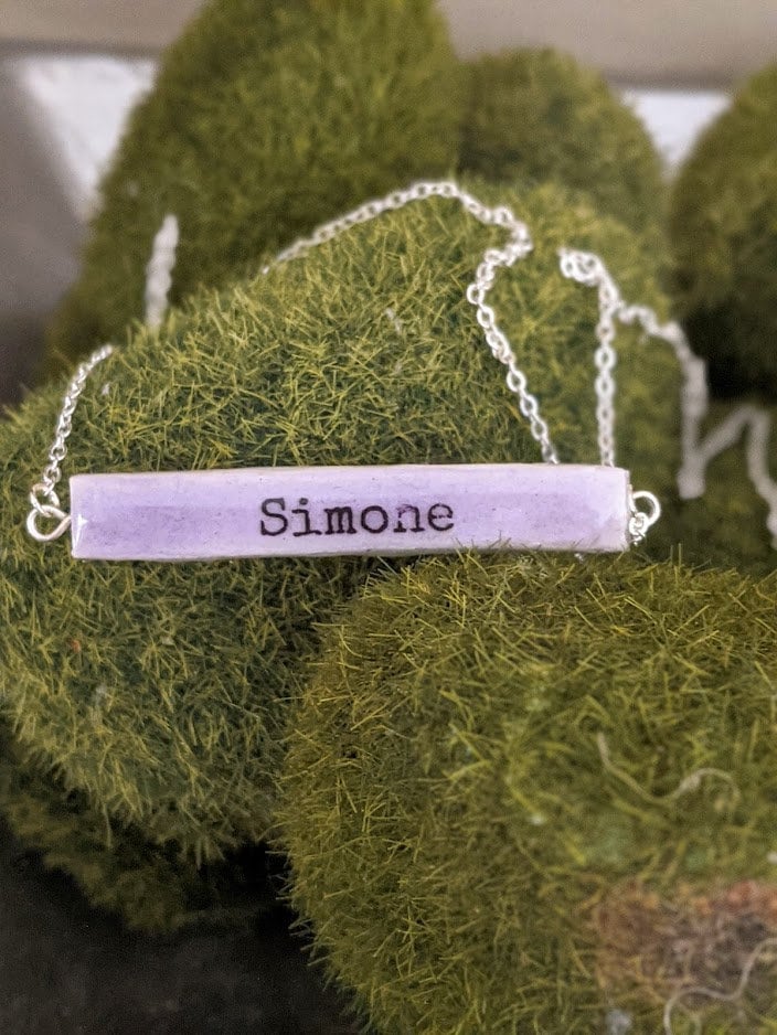 Personalisierte Namenskette Reversible Keramik Bar Clay Anhänger von theswych