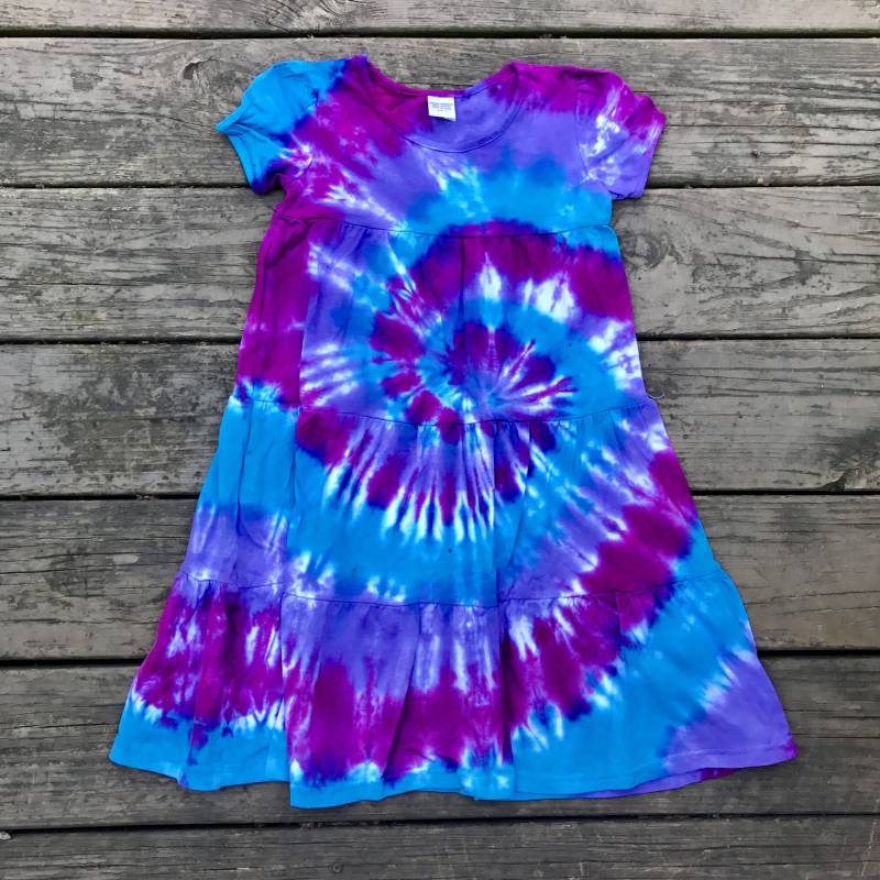 Tie Dye Sommerkleid Für Mädchen - Fließendes Batikenkleid Perfektes Kleid Zum Drehen Hippie Ultraweich Hergestellt Aus Mikrowellenherd Größen 2T 10 von thetiedyehippie